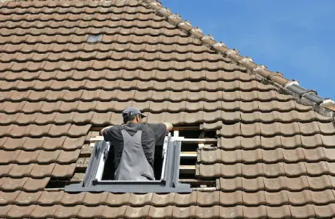 Pose de velux - Saint-Nizier-de-Fornas